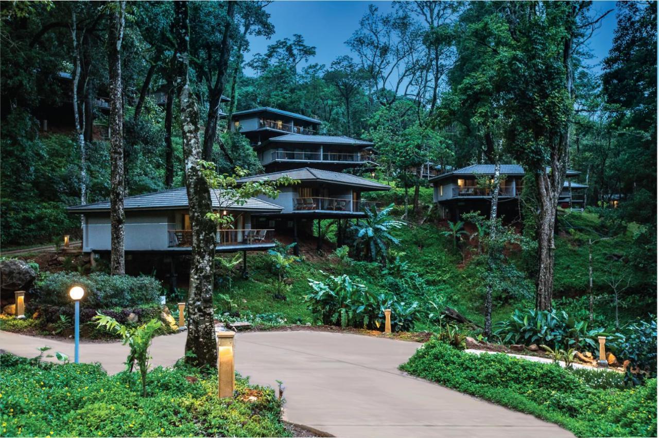 Ayatana Coorg Hotel 5*
